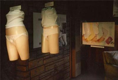 猎奇另类博物馆"套套博物馆"原来是卖XX的,卫生巾馆藏在地下室
